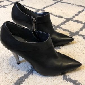Kenneth Cole Silver Heeled Booties